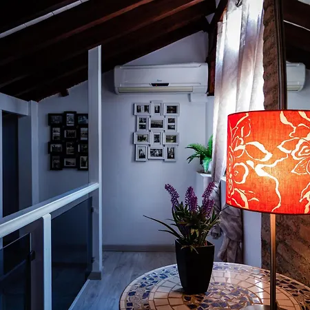 Ganbara Larios Apartment